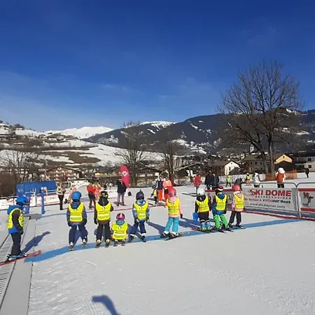 By Hofer - Ski-in Ski-out Aparthotel 3*