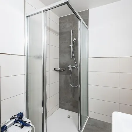 Aparthotel By Hofer *