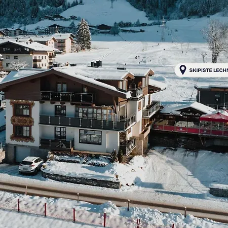 By Hofer - Lechnerberg In - Out 3* Kaprun
